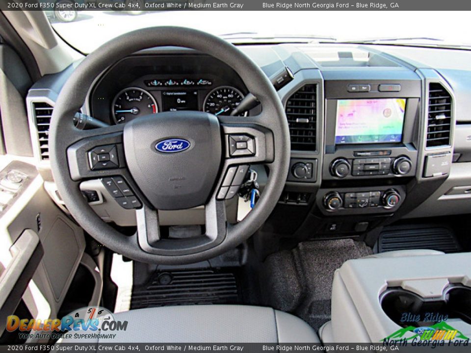 2020 Ford F350 Super Duty XL Crew Cab 4x4 Oxford White / Medium Earth Gray Photo #15