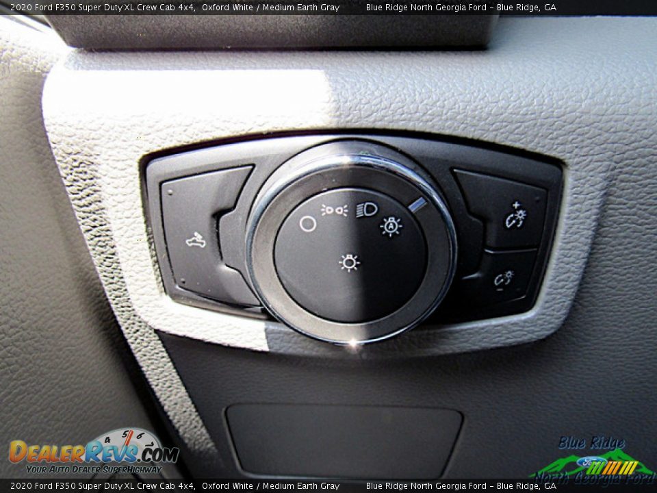 2020 Ford F350 Super Duty XL Crew Cab 4x4 Oxford White / Medium Earth Gray Photo #23