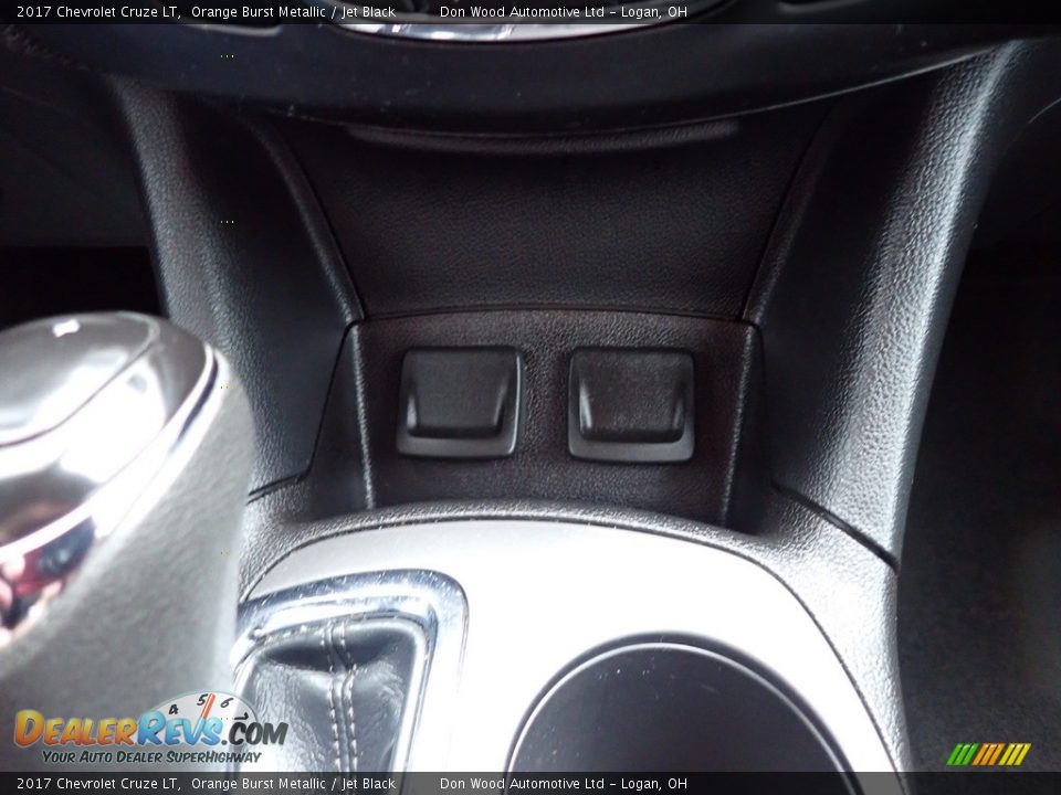 2017 Chevrolet Cruze LT Orange Burst Metallic / Jet Black Photo #27