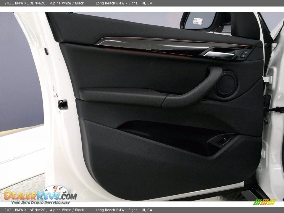Door Panel of 2021 BMW X1 sDrive28i Photo #13