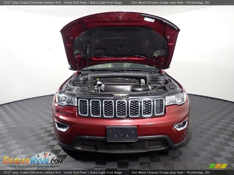 2017 Jeep Grand Cherokee Limited 4x4 Velvet Red Pearl / Black/Light Frost Beige Photo #9