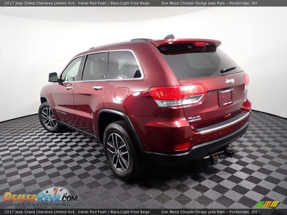 2017 Jeep Grand Cherokee Limited 4x4 Velvet Red Pearl / Black/Light Frost Beige Photo #14