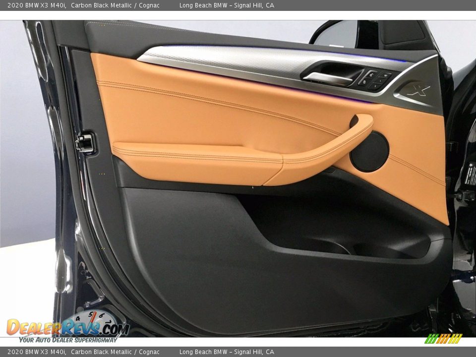 Door Panel of 2020 BMW X3 M40i Photo #13