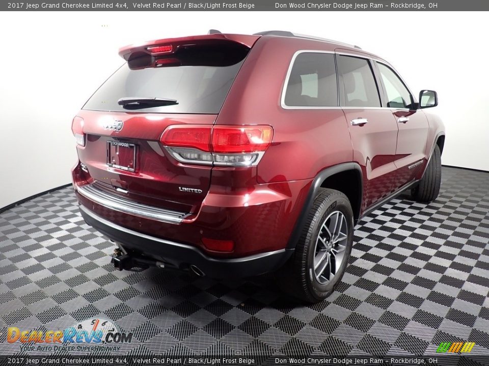 2017 Jeep Grand Cherokee Limited 4x4 Velvet Red Pearl / Black/Light Frost Beige Photo #20