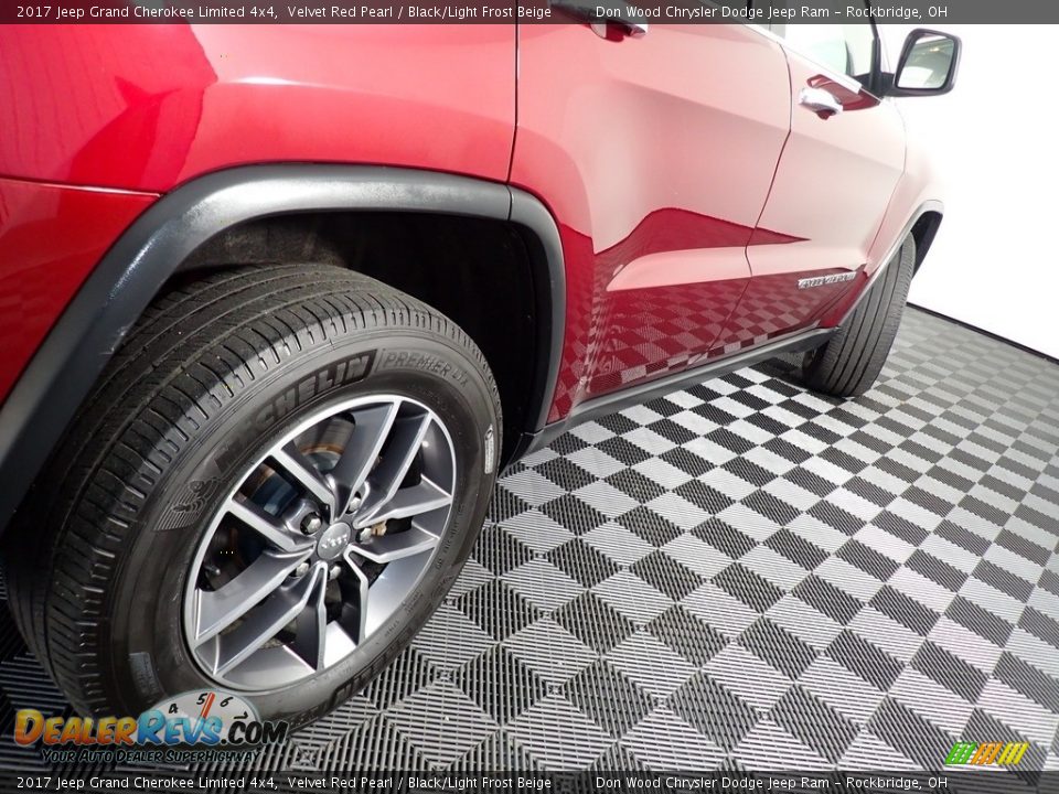 2017 Jeep Grand Cherokee Limited 4x4 Velvet Red Pearl / Black/Light Frost Beige Photo #21