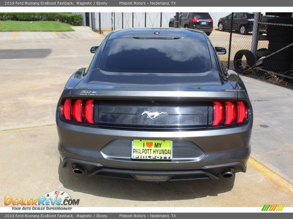 2019 Ford Mustang EcoBoost Fastback Magnetic / Ebony Photo #7