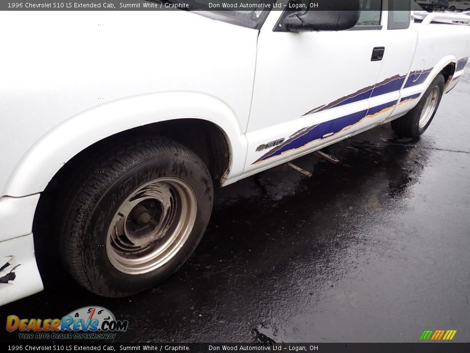 1996 Chevrolet S10 LS Extended Cab Summit White / Graphite Photo #6