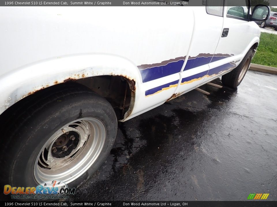 1996 Chevrolet S10 LS Extended Cab Summit White / Graphite Photo #14