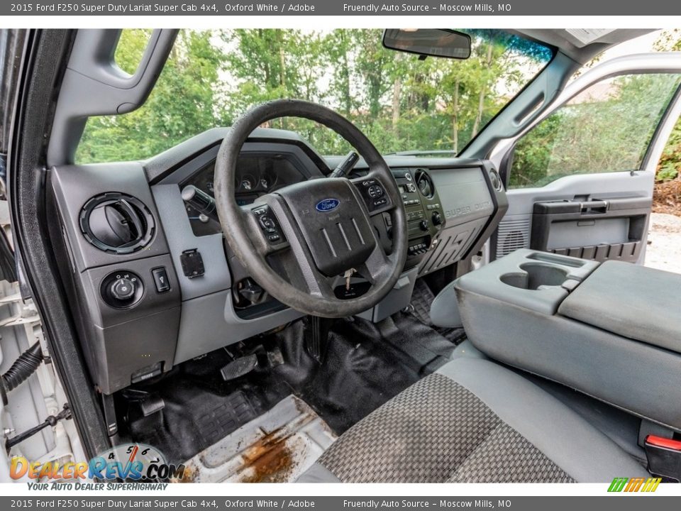 2015 Ford F250 Super Duty Lariat Super Cab 4x4 Oxford White / Adobe Photo #20