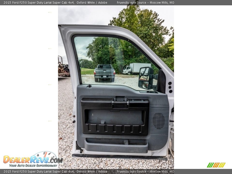 2015 Ford F250 Super Duty Lariat Super Cab 4x4 Oxford White / Adobe Photo #21