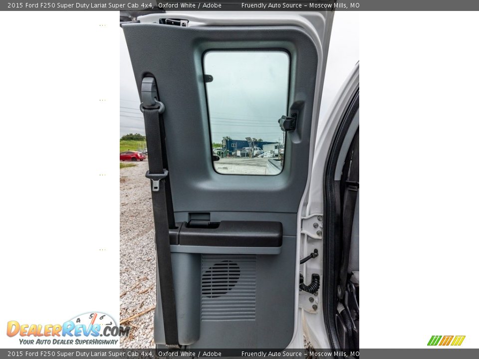2015 Ford F250 Super Duty Lariat Super Cab 4x4 Oxford White / Adobe Photo #30
