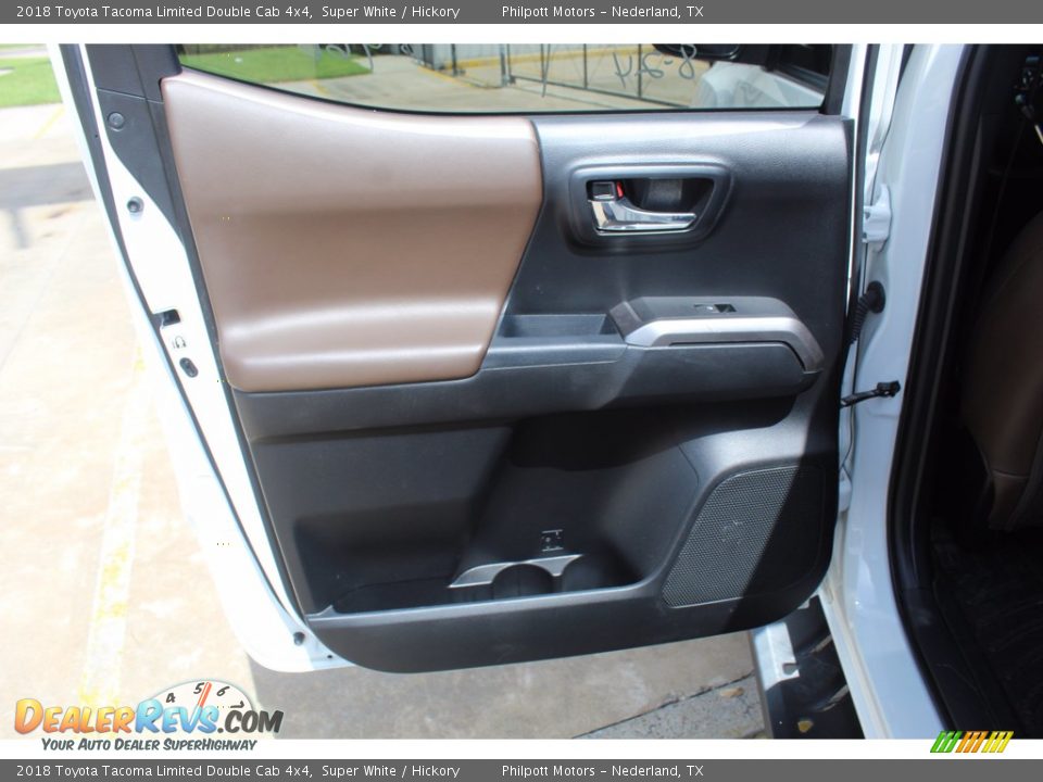Door Panel of 2018 Toyota Tacoma Limited Double Cab 4x4 Photo #19