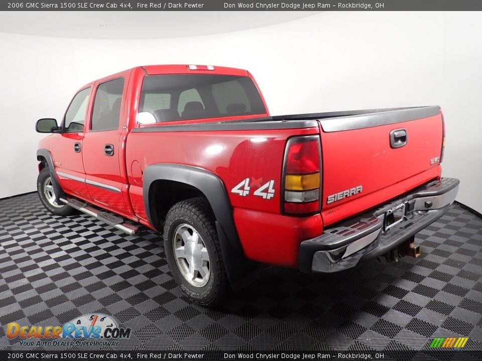 Fire Red 2006 GMC Sierra 1500 SLE Crew Cab 4x4 Photo #11