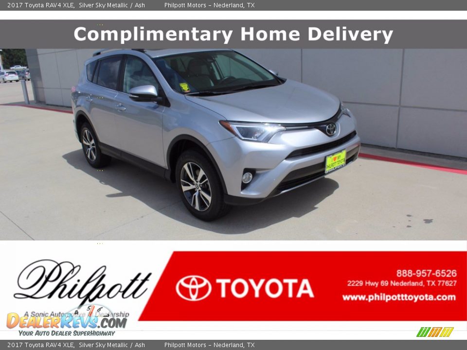 2017 Toyota RAV4 XLE Silver Sky Metallic / Ash Photo #1