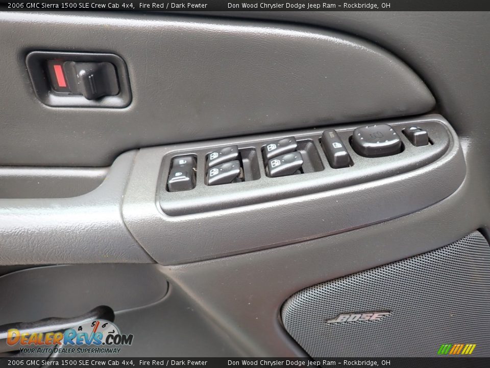 Door Panel of 2006 GMC Sierra 1500 SLE Crew Cab 4x4 Photo #18