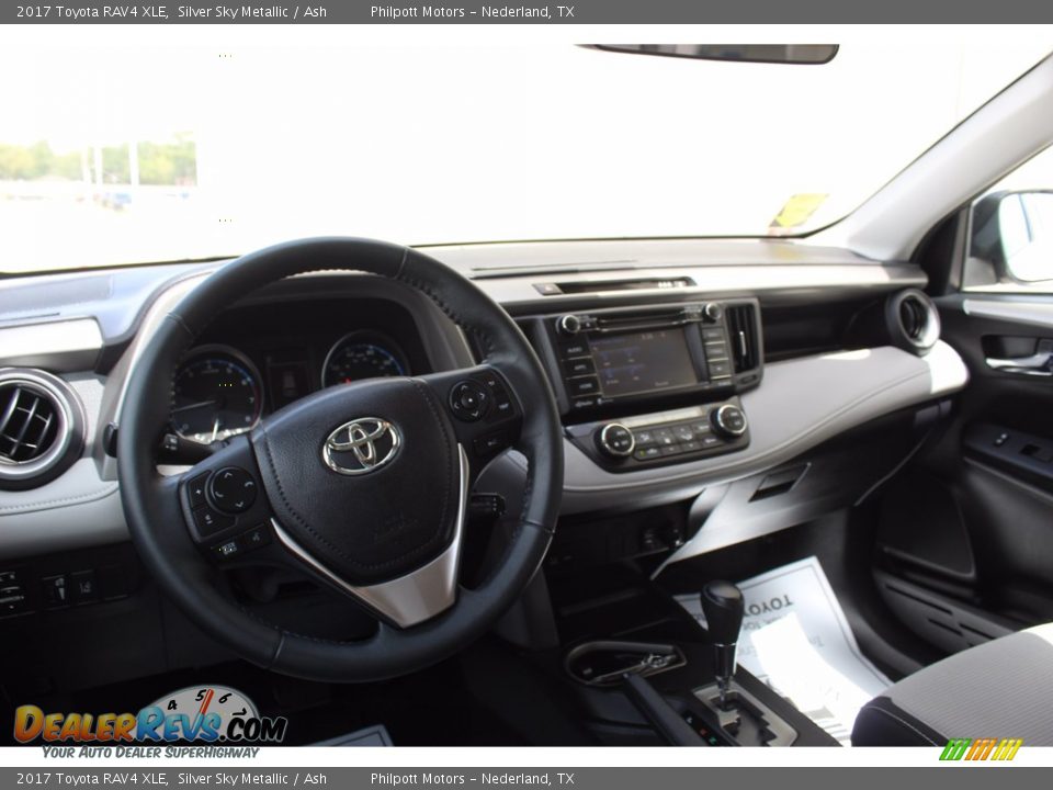 2017 Toyota RAV4 XLE Silver Sky Metallic / Ash Photo #22