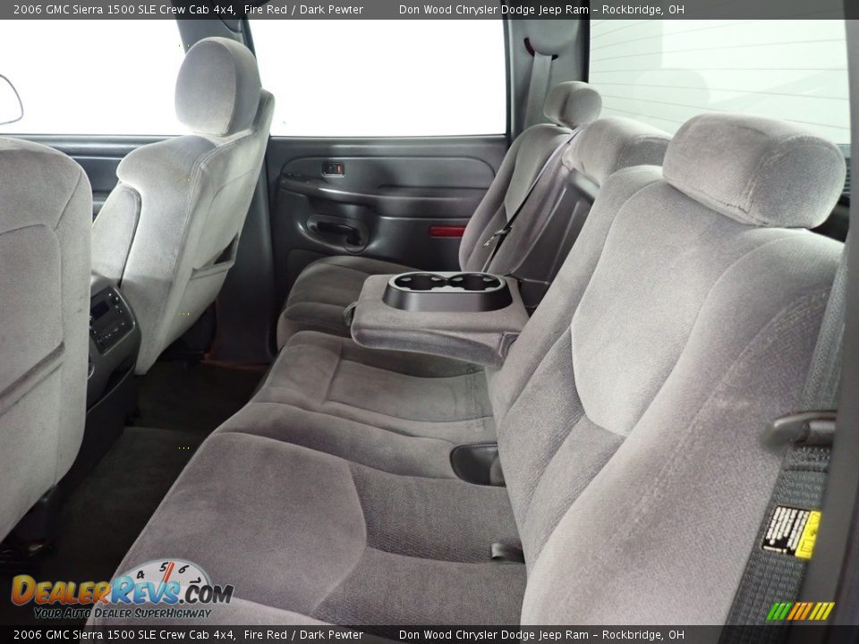 Rear Seat of 2006 GMC Sierra 1500 SLE Crew Cab 4x4 Photo #34