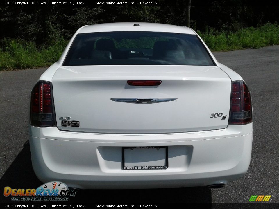 2014 Chrysler 300 S AWD Bright White / Black Photo #8