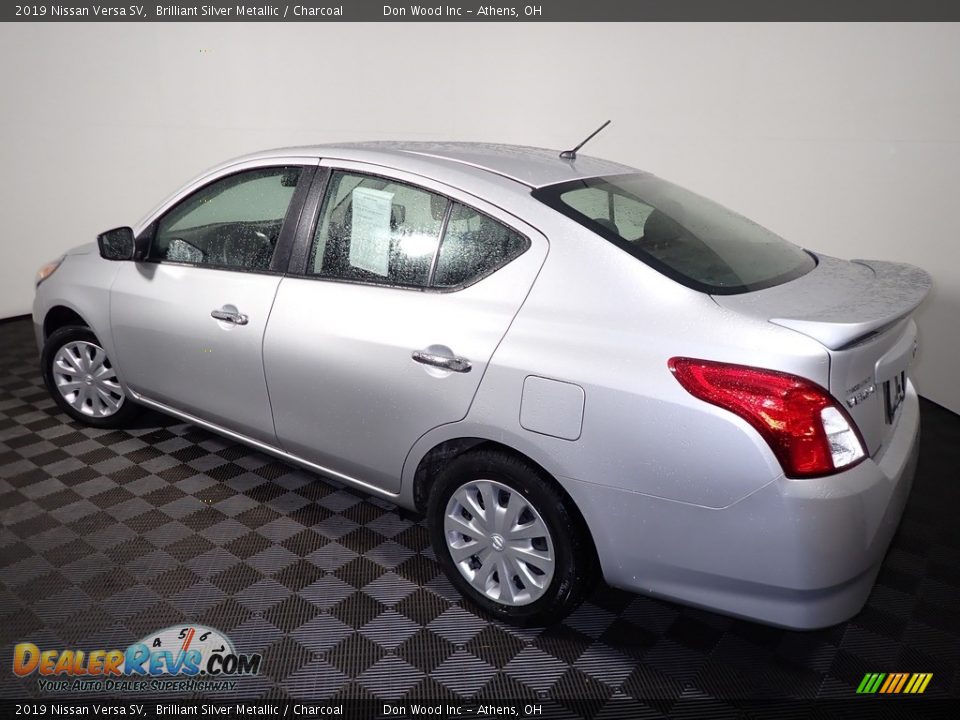 2019 Nissan Versa SV Brilliant Silver Metallic / Charcoal Photo #9