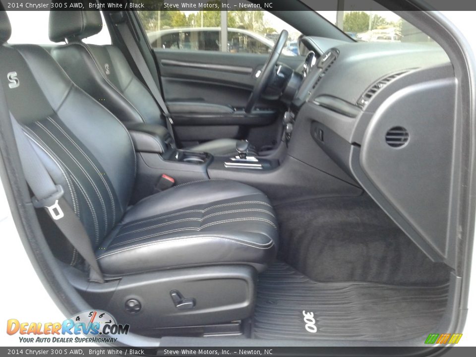 Black Interior - 2014 Chrysler 300 S AWD Photo #17