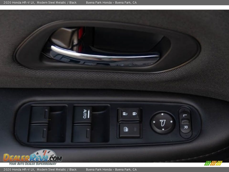 2020 Honda HR-V LX Modern Steel Metallic / Black Photo #31