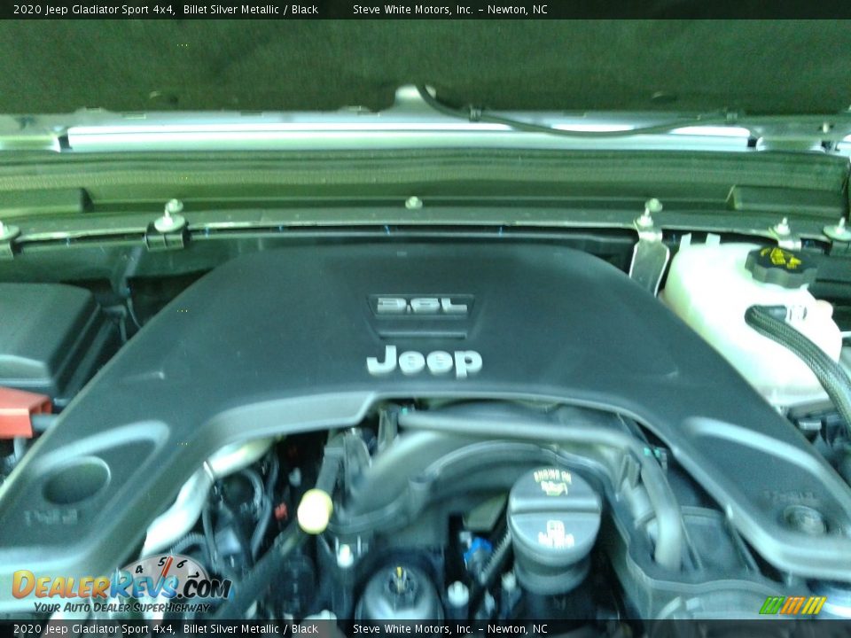 2020 Jeep Gladiator Sport 4x4 Billet Silver Metallic / Black Photo #12