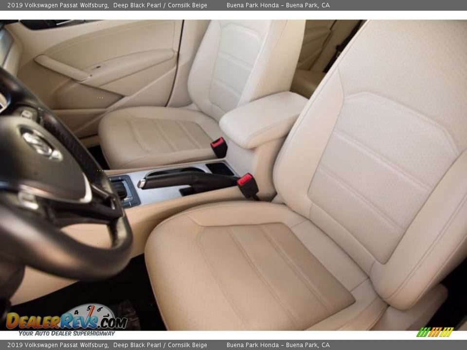 2019 Volkswagen Passat Wolfsburg Deep Black Pearl / Cornsilk Beige Photo #18