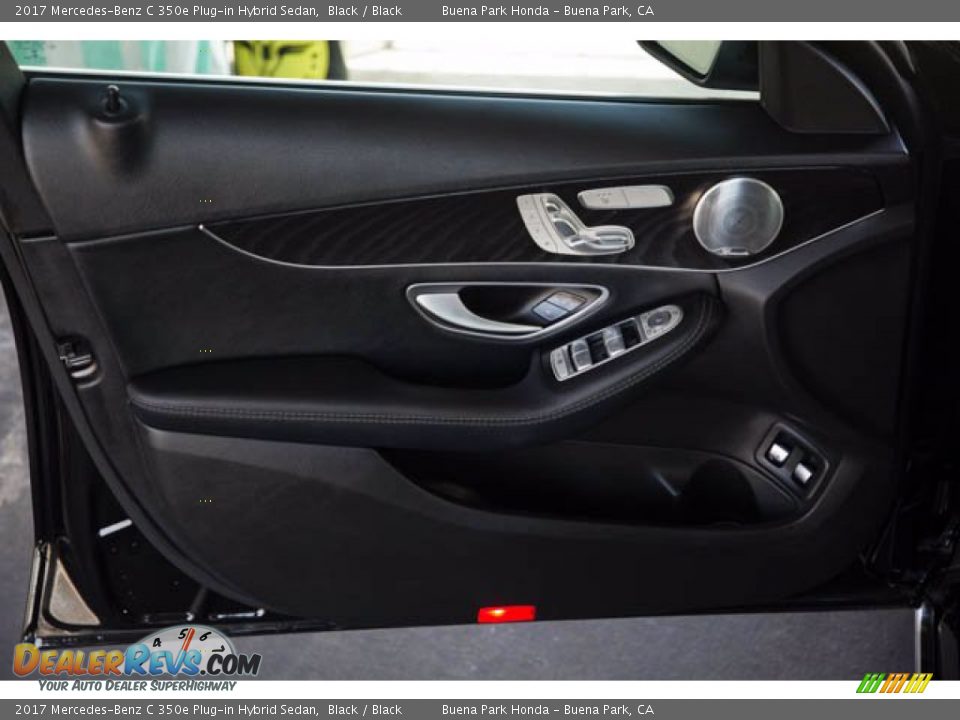 2017 Mercedes-Benz C 350e Plug-in Hybrid Sedan Black / Black Photo #28