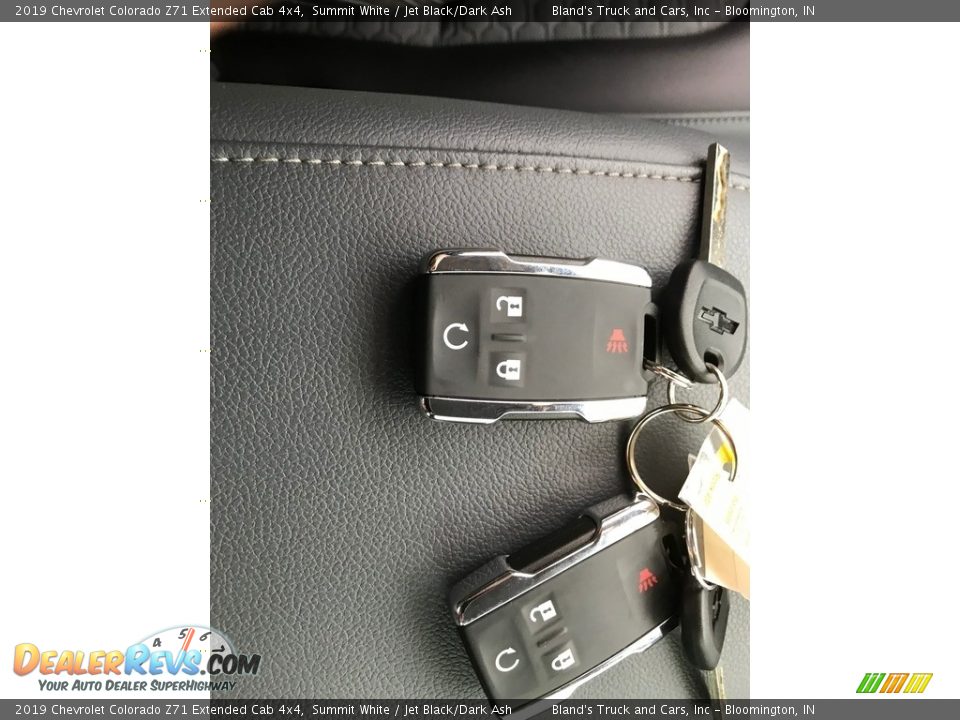 Keys of 2019 Chevrolet Colorado Z71 Extended Cab 4x4 Photo #16