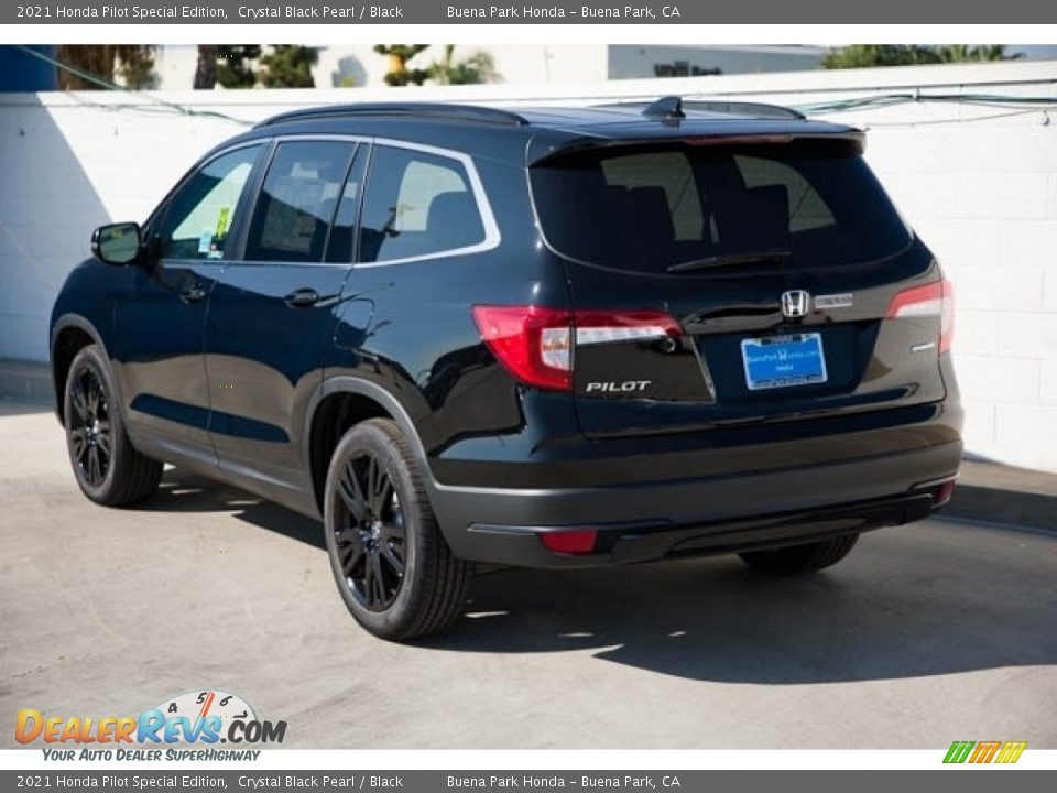 2021 Honda Pilot Special Edition Crystal Black Pearl / Black Photo #2