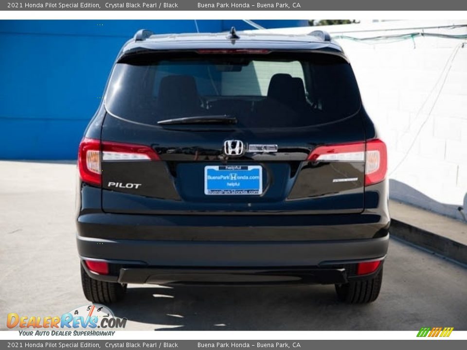 2021 Honda Pilot Special Edition Crystal Black Pearl / Black Photo #5