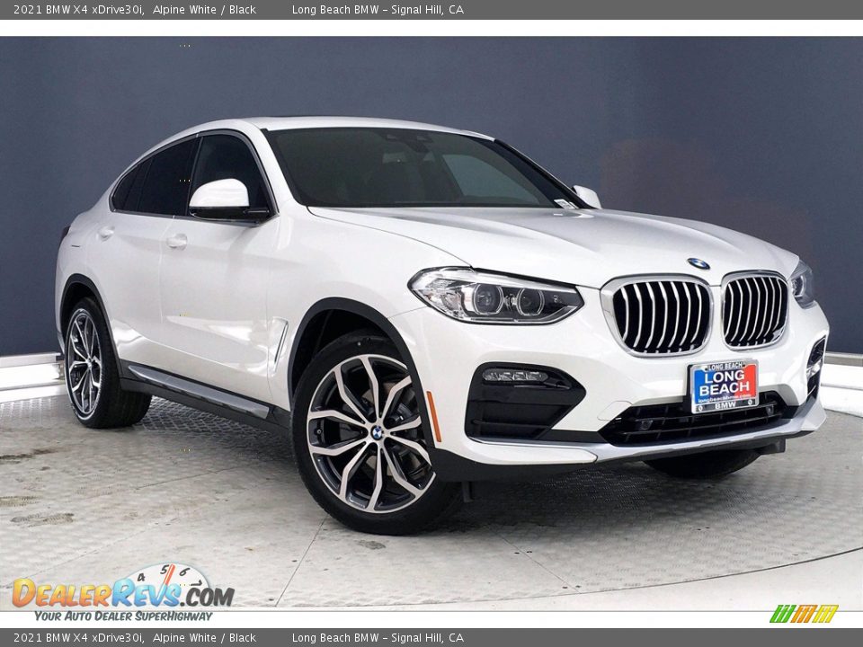 Front 3/4 View of 2021 BMW X4 xDrive30i Photo #19