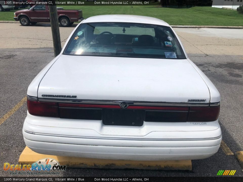 1995 Mercury Grand Marquis GS Vibrant White / Blue Photo #5