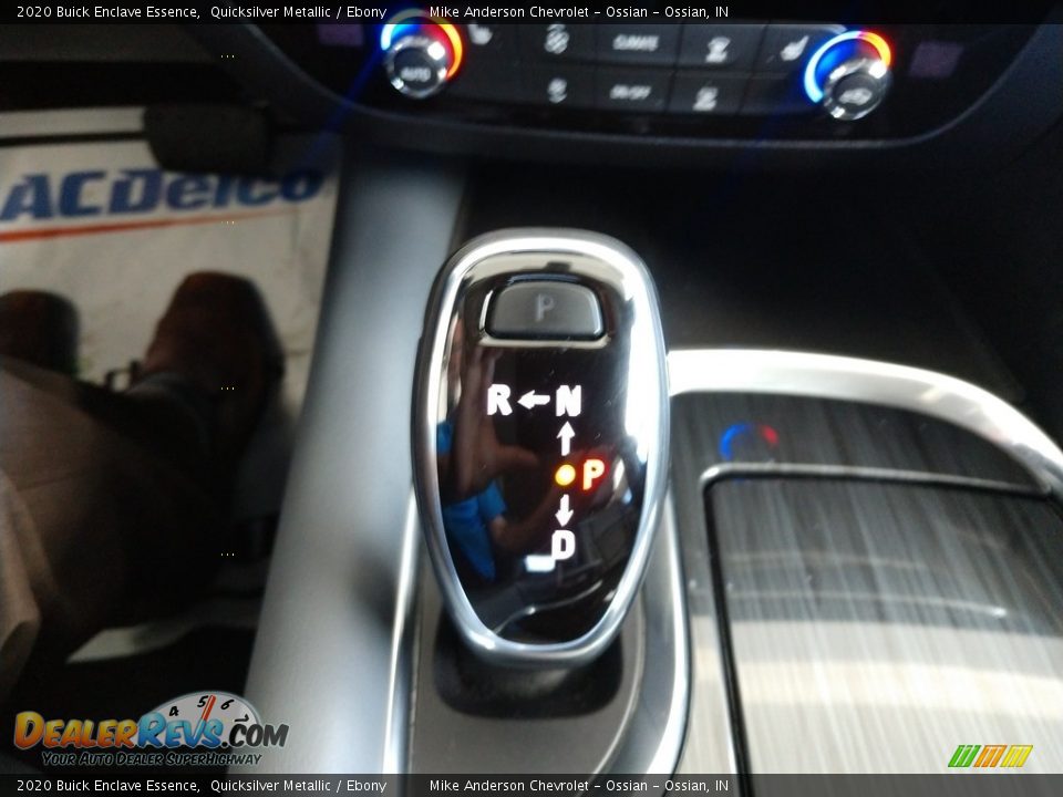2020 Buick Enclave Essence Quicksilver Metallic / Ebony Photo #30