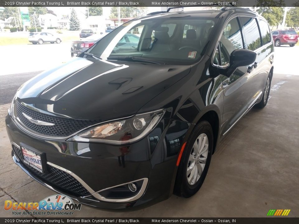 2019 Chrysler Pacifica Touring L Brilliant Black Crystal Pearl / Black/Black Photo #8
