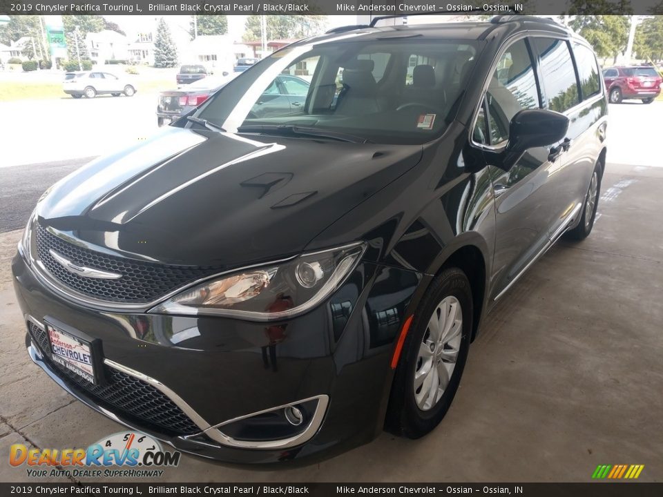 2019 Chrysler Pacifica Touring L Brilliant Black Crystal Pearl / Black/Black Photo #8