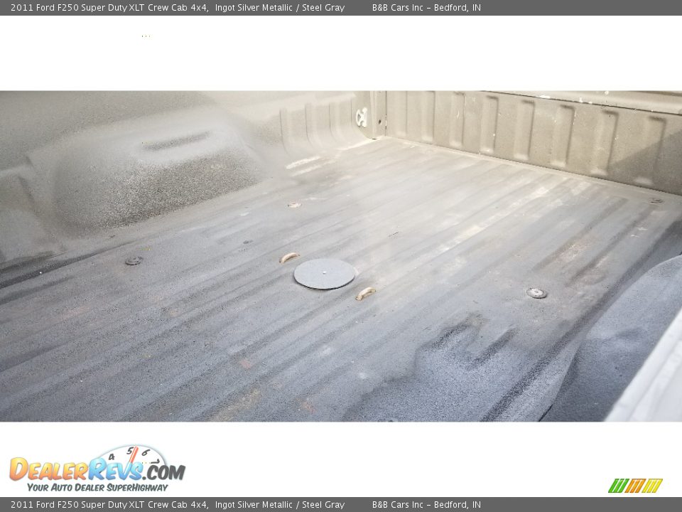 2011 Ford F250 Super Duty XLT Crew Cab 4x4 Ingot Silver Metallic / Steel Gray Photo #10