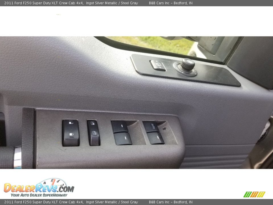 2011 Ford F250 Super Duty XLT Crew Cab 4x4 Ingot Silver Metallic / Steel Gray Photo #13