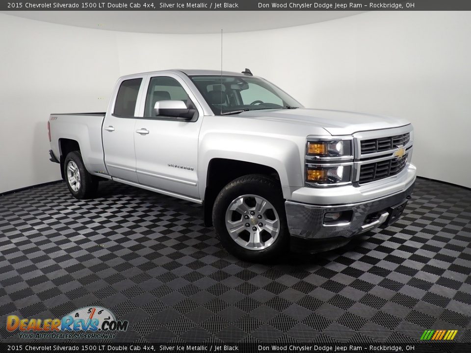 2015 Chevrolet Silverado 1500 LT Double Cab 4x4 Silver Ice Metallic / Jet Black Photo #3