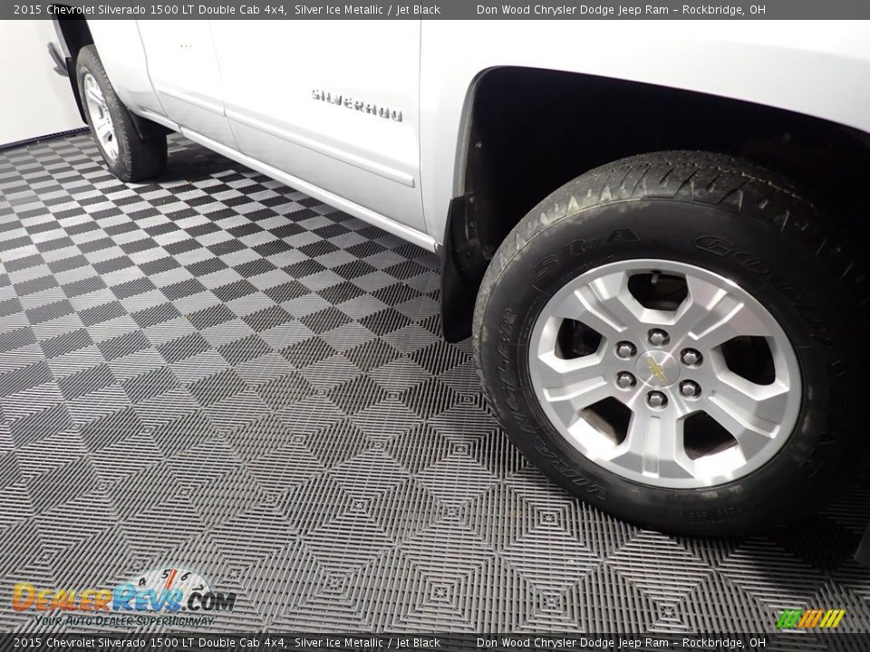 2015 Chevrolet Silverado 1500 LT Double Cab 4x4 Silver Ice Metallic / Jet Black Photo #4