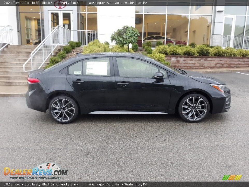 2021 Toyota Corolla SE Black Sand Pearl / Black Photo #31