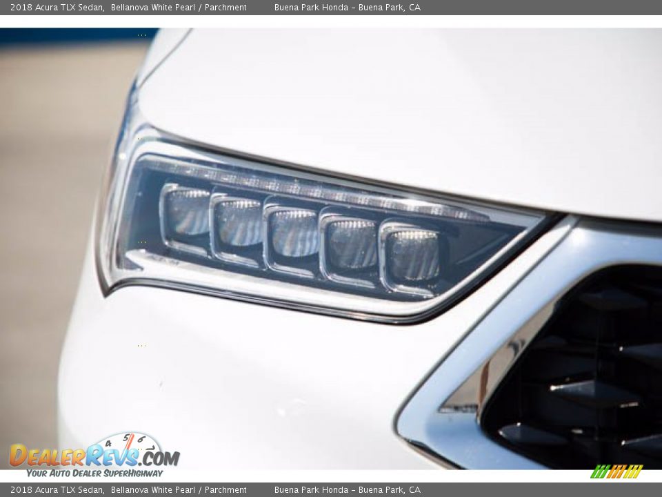 2018 Acura TLX Sedan Bellanova White Pearl / Parchment Photo #8