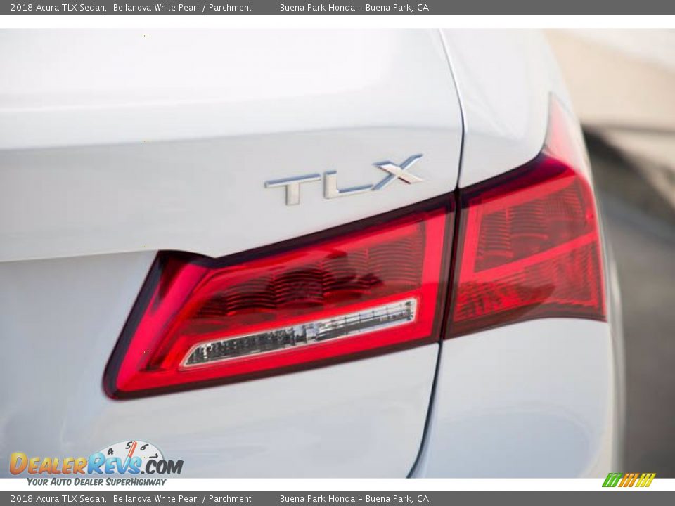 2018 Acura TLX Sedan Bellanova White Pearl / Parchment Photo #13