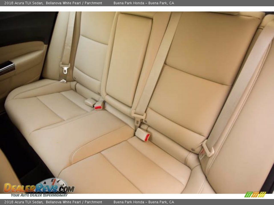 2018 Acura TLX Sedan Bellanova White Pearl / Parchment Photo #21