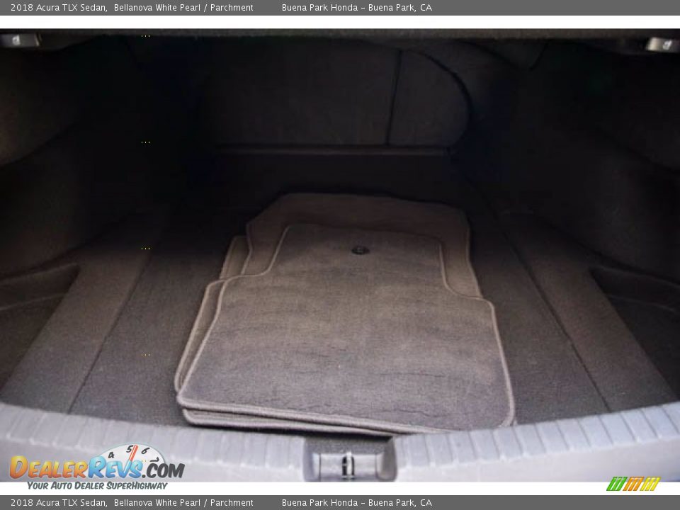 2018 Acura TLX Sedan Bellanova White Pearl / Parchment Photo #22