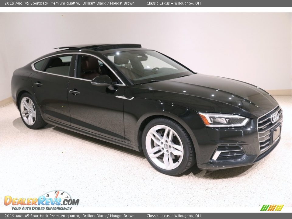 Front 3/4 View of 2019 Audi A5 Sportback Premium quattro Photo #1