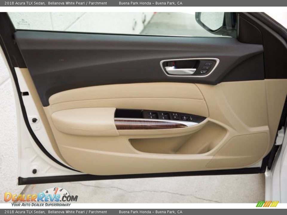 2018 Acura TLX Sedan Bellanova White Pearl / Parchment Photo #31