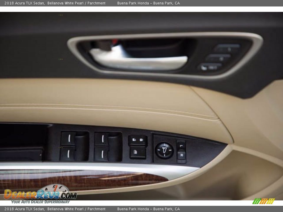 2018 Acura TLX Sedan Bellanova White Pearl / Parchment Photo #32
