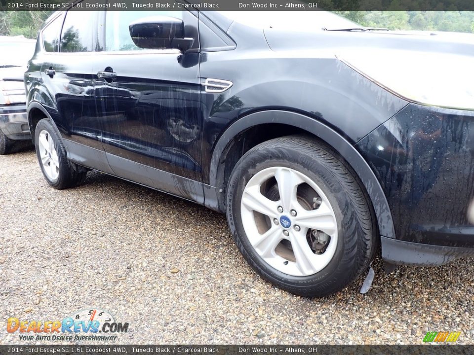2014 Ford Escape SE 1.6L EcoBoost 4WD Tuxedo Black / Charcoal Black Photo #2