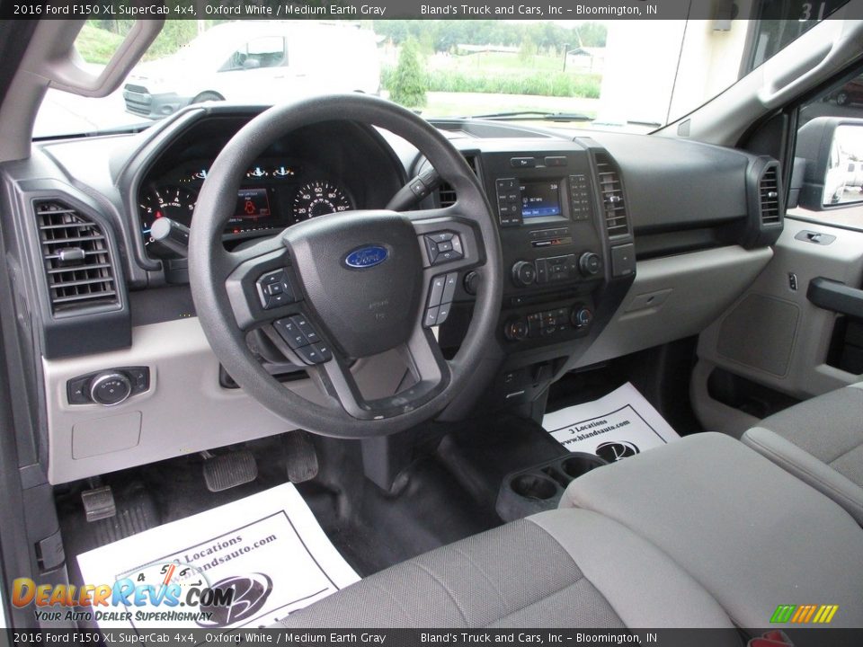 Medium Earth Gray Interior - 2016 Ford F150 XL SuperCab 4x4 Photo #6